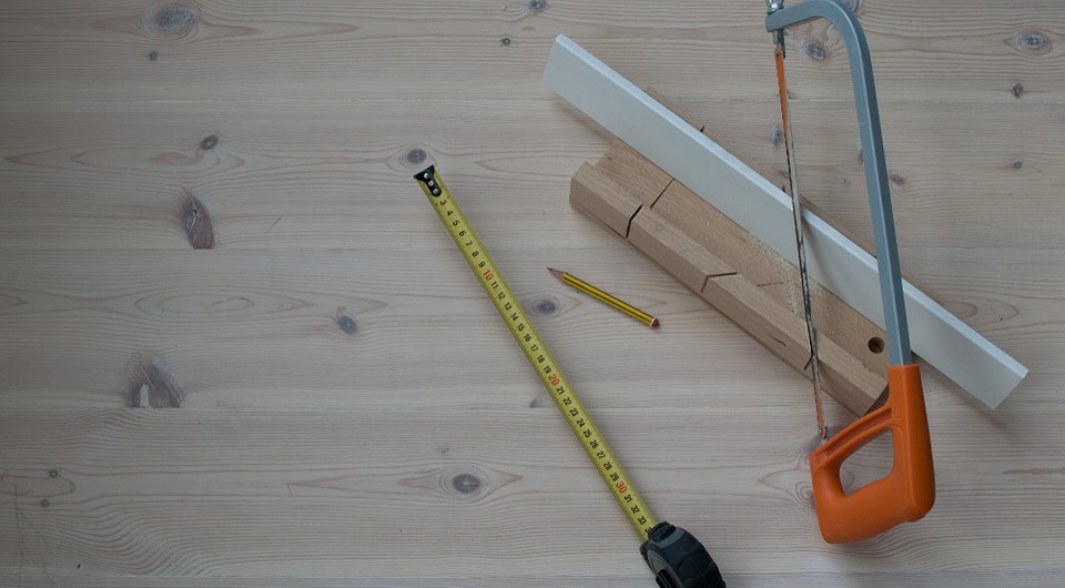 3 способа сделать интерьер лучше с помощью плинтусов